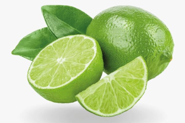Fruta cítrica de tamaño pequeño a mediano, color verde o amarillo y pulpa jugosa. Rica en vitamina C, antioxidantes y ácidos naturales, de sabor ácido y refrescante. Nombre científico: Citrus Latifolia. Tamaño: 48 a 58 mm Disponibilidad: Octubre - Marzo Empaque: Cajas de Cartón Presentaciones: 4 kg, 18 kg y 24 kg